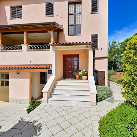 Iby Апартаменты Пула